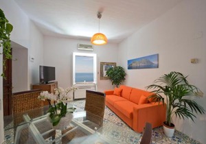 Casa Sunset, Among the stairs of Praiano