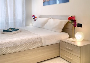 central apartment with two bedrooms, two bathrooms a few steps from the cathedral