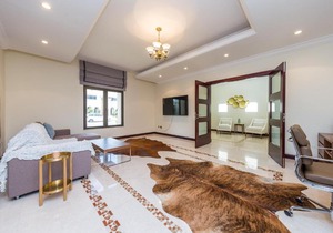 Charming 6BR Villa with Private Pool on Palm Jumeirah