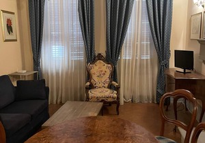 Charming apartment located in historic centre of Cortona, WiFi, Air/Con, 2 baths