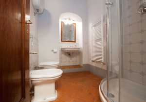 Charming apartment located in historic centre of Cortona, WiFi, Air/Con, 2 baths