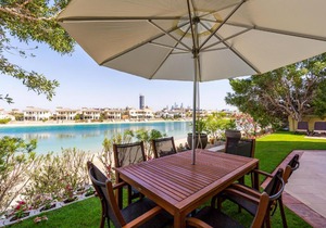 Chic 4BR Villa with Assistant Room and Private Pool on Palm Jumeirah by Deluxe Holiday Homes