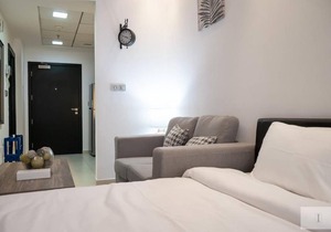 Comfy Studio With Pool View-dubai Marina