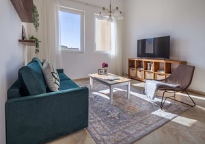 Cozy 1BR in Landscaped Community, Motor City