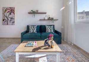 Cozy 1BR in Landscaped Community, Motor City