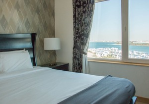 FREE Beach Club Access! 5* Resort at Palm!!