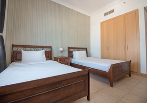 FREE Beach Club Access! 5* Resort at Palm!!