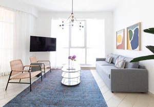 Grand 3BR in Dubai Marina's Majestic Skyscraper!