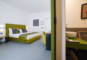Green Room 1 - 133