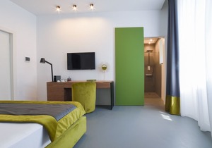 Green Room 1 - 133