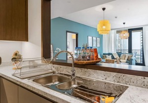 High-End Chic Apartment, Close to Burj Khalifa