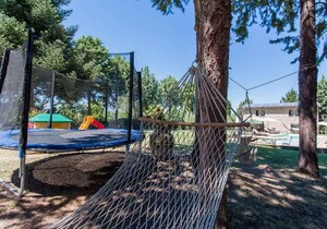 Holiday apartment with pool, garden and air conditioning
