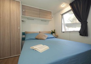 Holiday Home Maxi Caravan Ischia by Interhome