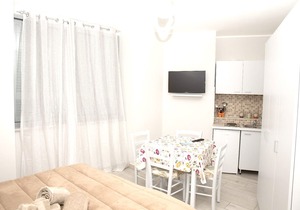 Homerez last minute deal - Amazing apartment in Napoli and Wifi