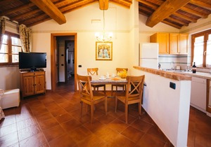 I Tigli #7, first floor flat with one bedroom in Montepulciano area. WiFi & pool