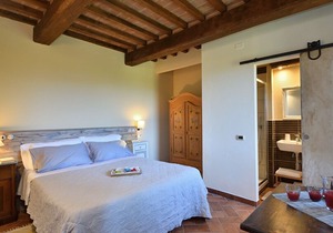 Il Bel Laghetto, Castiglion Fiorentino, Arezzo and Cortona