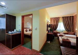 Jonrad Suites - Suite 5