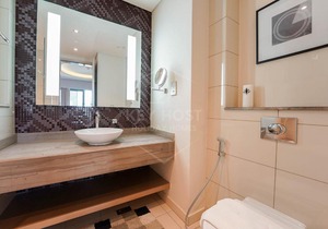 KeyHost - Luxury 1 BR Apt in Paramount Towers by Damac - K3830