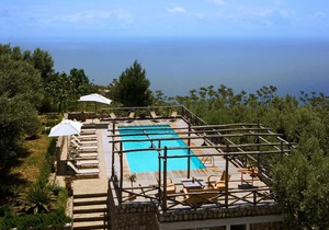 La Capannelle-Aida Residence Apartment with Pool, Parking, AC, Sea Views
