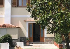 La Casa di Nonna Elvira Suite Eros