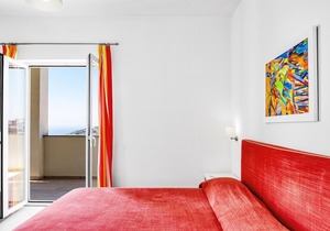 Le Capannelle-Figaro 2 Bedrooms Residence Apartment with Pool, Parking, AC, Sea Views