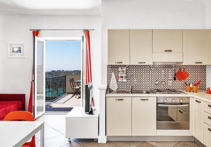 Le Capannelle-Figaro 2 Bedrooms Residence Apartment with Pool, Parking, AC, Sea Views