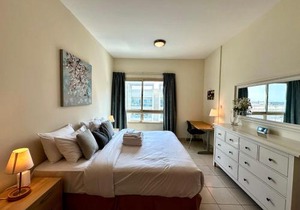 Lux BnB 1BD The Greens Parking Pool Gym