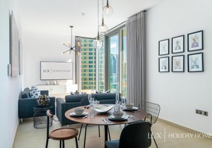 LUX - Contemporary Suite with Full Marina View