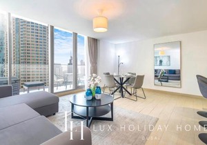 LUX Contemporary Suite with Full Marina View 6