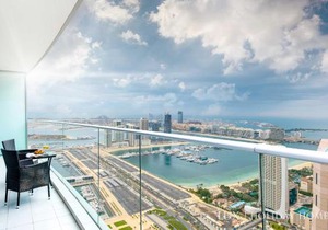 LUX - Lavish Suite with Full Palm Jumeirah View 2