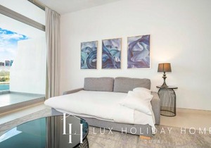 LUX - Opulent Island Suite Burj Khalifa View 1