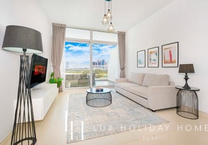 LUX - Opulent Island Suite Burj Khalifa View 2