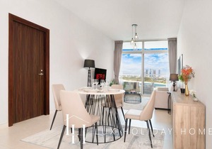 LUX - Opulent Island Suite Burj Khalifa View 2