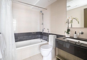 Luxurious 2BR close to Burj Khalifa and Dubai Mall