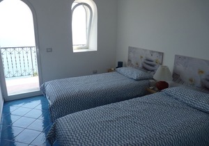 Mareluna Holiday Home