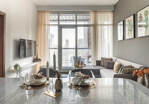 Modern 1BR Apartment with Marina Views!
