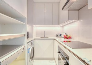 Modern 1BR Oasis in Prime Location, Book Now by Deluxe Holiday Homes
