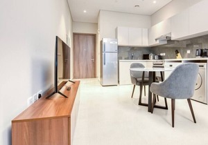 Modern Studio Apartment in Business Bay