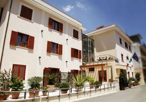 Motel