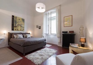 Old Bridge: historical and chic apartment