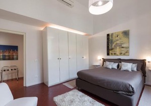 Old Bridge: historical and chic apartment