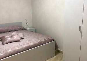 One bedroom appartement with wifi at Napoli