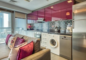 Outstanding Apartment at the Cayan Tower by Deluxe Holiday Homes
