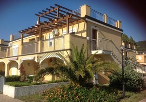 Pizzo Beach Club Resort