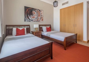 Premium 3BR with Study on Palm Jumeirah - Large Balcony & Near Beach