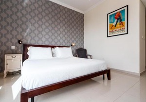 Quintessential Quarters - Breathtaking 29th Floor Views