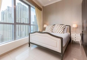 Quintessential Quarters - Breathtaking 29th Floor Views