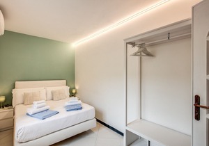Relais Mamma Mia. Stunning Villa with garden, pool and sea views at 5 mins from the sea