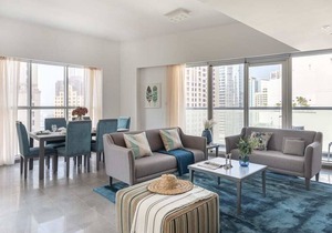 Serene 2BR Apartment with Marina and City Views!