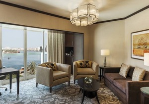 Sheraton Dubai Creek Hotel & Towers